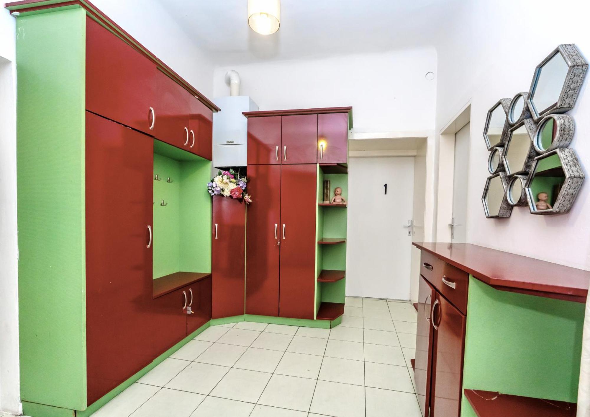 Family - 7 Minutes To Schoenbrunn Palace Homestay Vienna