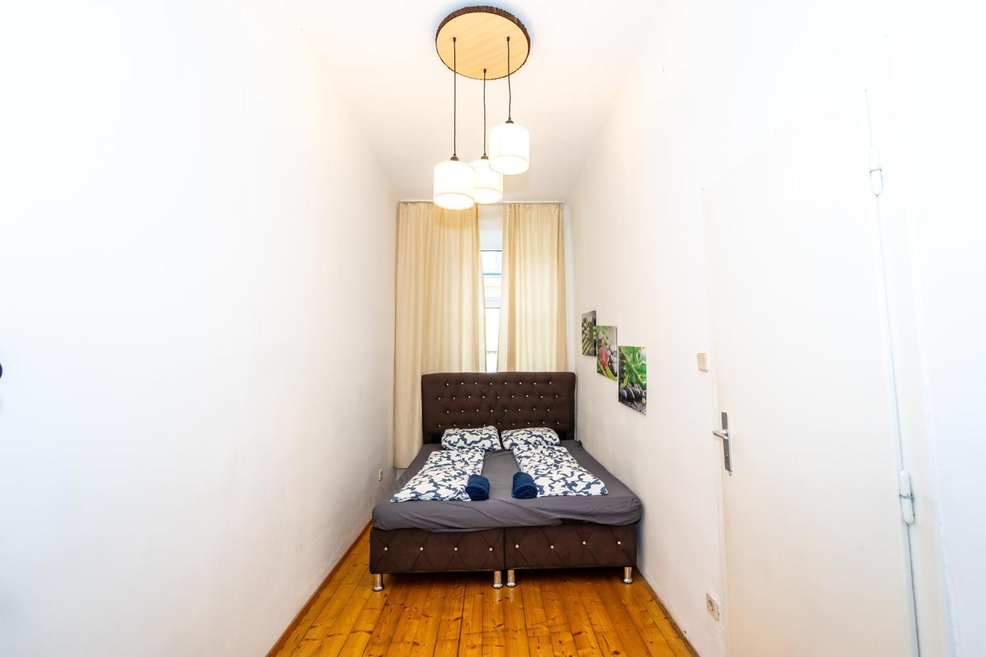 Family - 7 Minutes To Schoenbrunn Palace Homestay